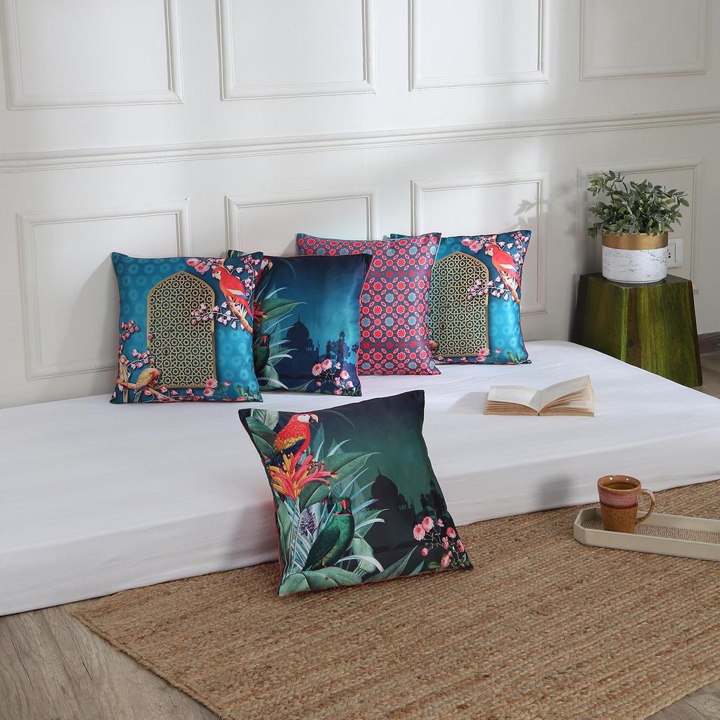 KOKO MAISON INC. Kissenbezug „Papageigarten“ aus Polystain (Packung mit 5) | Klappenverschluss | Digitaldruck