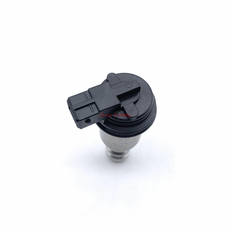 Variable Solenoid Oil Control Valve for BMW E87 E88 E82 E90 E93 E92 E60 E64 E63 E66 E84 E53 E70 X5 X1 11367560462 11360149817