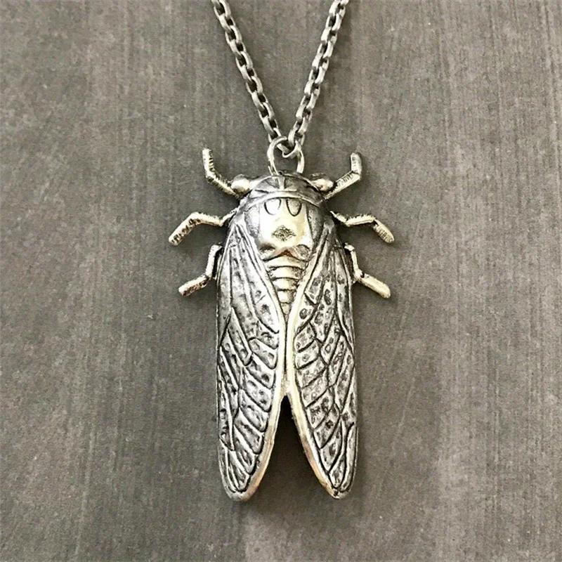 Fashion Retro Insect Cicada Pendant Necklace Metal Unisex Men's Halloween Party Jewelry Gift Accessories