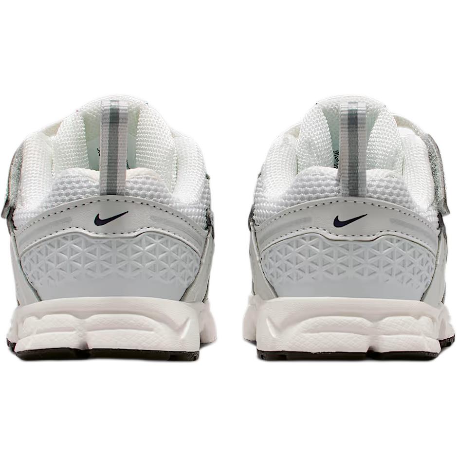 New Nike Vomero 5 Abrasion Resistant Low Top Toddler Shoes Gray Chrome Plated Infant And Toddler IM9466-001
