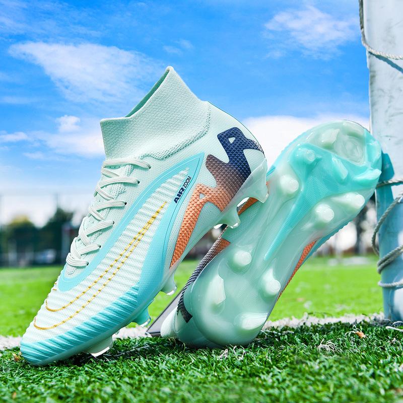 New High-Top Seamless Football Shoes, Male And Female Students, Non-Slip And Breathable Competition Training Football Shoes