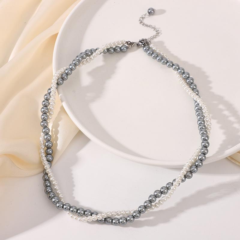 Colier Perle Răsucite Alb Gri NK-116 - Choker Chic cu Stil Parfumat pentru Femei, Alegere Fierbinte Trendy a Celebrităților de pe Internet