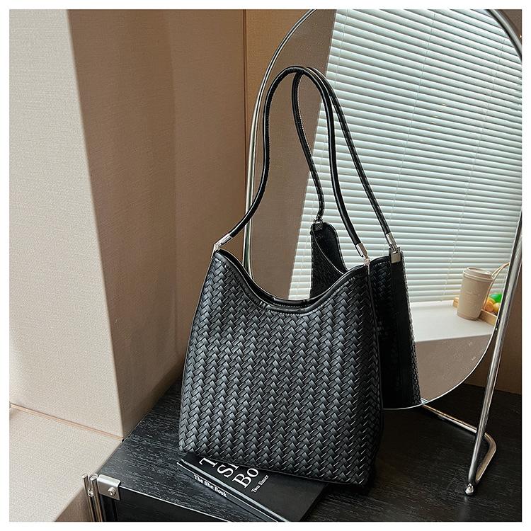 

New Fashion Versatile Handbag Bucket Bag Vegetable Basket Portable Large Capacity Shoulder Bag Crossbody Bag чёрный