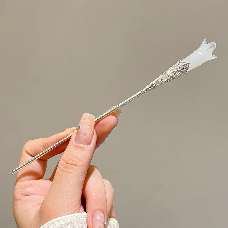 Elegant Chinese Hair Clip Tassel Hair Stick Traditional Floral Design Hairstyle Accessor Women Jewelry Hairpin Hair Needle