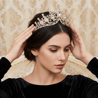 Trendy Sparkling Baroque Crystal Crown Elegant Dazzling Luxury Crystal Tiara Vintage Shiny Rhinestone Tiara Bridal Celebration