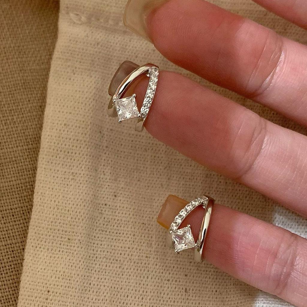 Classic High-end 1cm Diamonds Small Inlaid Square Circle Earrings for Women Single Row Light Luxury Earring Hoop Fashion Jewelry