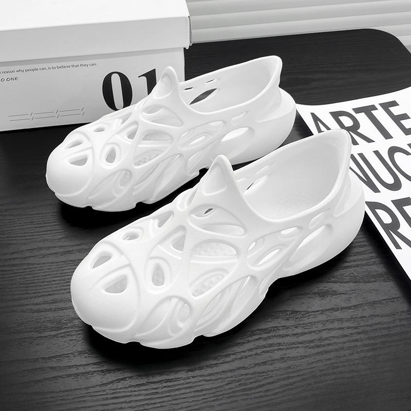 Sandals high coconut hole shoes trendy men's spring and summer 2023 new beach shoes sports cool slippers men's trendy shoes