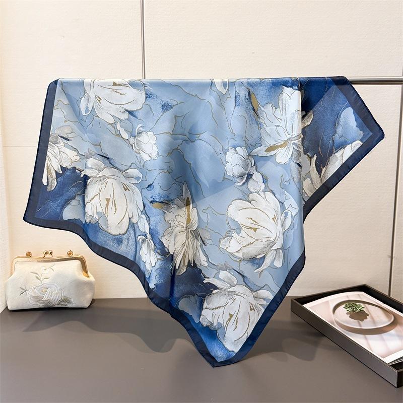 Retro Magnolia Flower Small Scarf with High-end Feeling Printed Silk Shawl Kerchief Neckerchief Scarf Headscarf Shawl