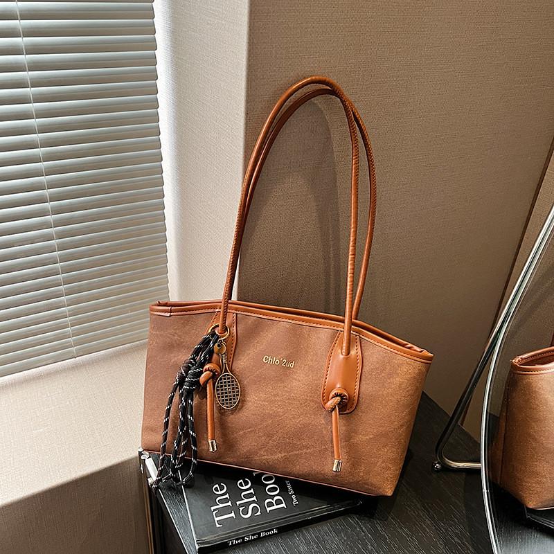 Inspired Versatile Retro Crossborder Style Tote Bag For Women With Soft Yet Sturdy Construction Perfect For Autumn And Winter