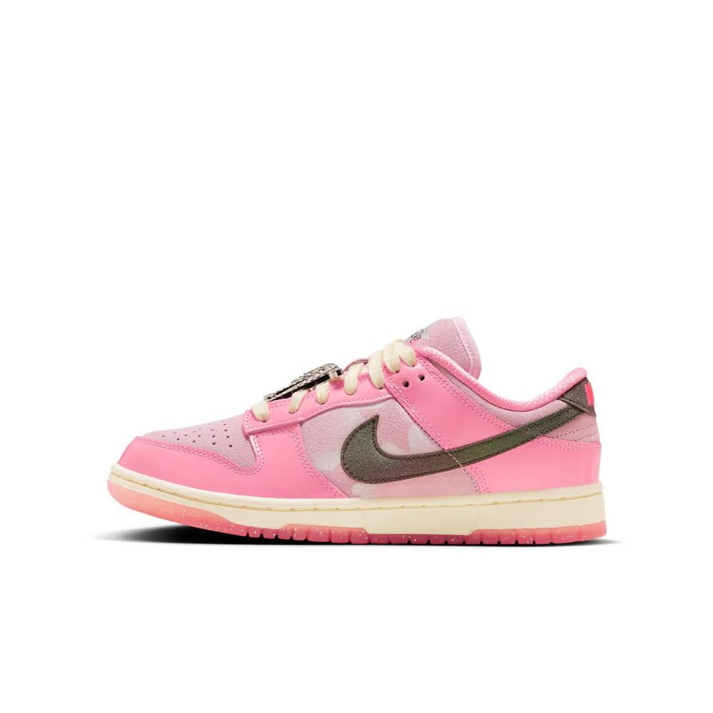 Nike Dunk Low LX Barbie