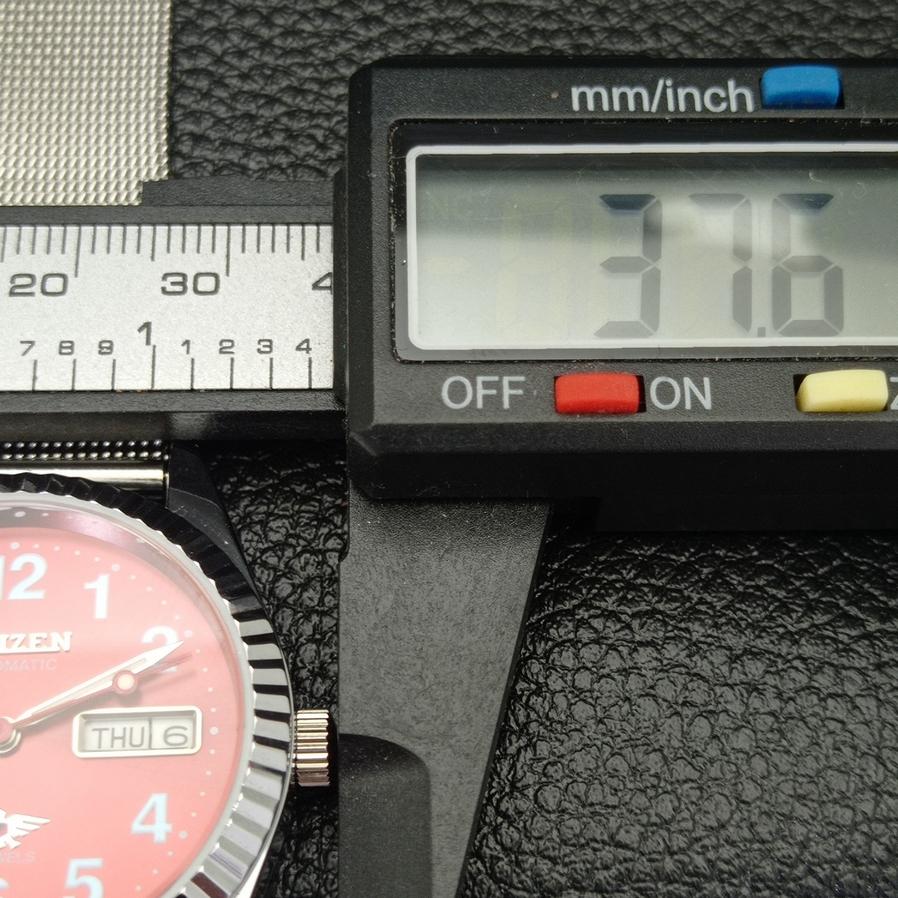 AUTHENTIC REFURBISHED CITIZEN AUTOMATIC 8200 JAPAN RED DIAL WATCH A426135-2 RL-a426135