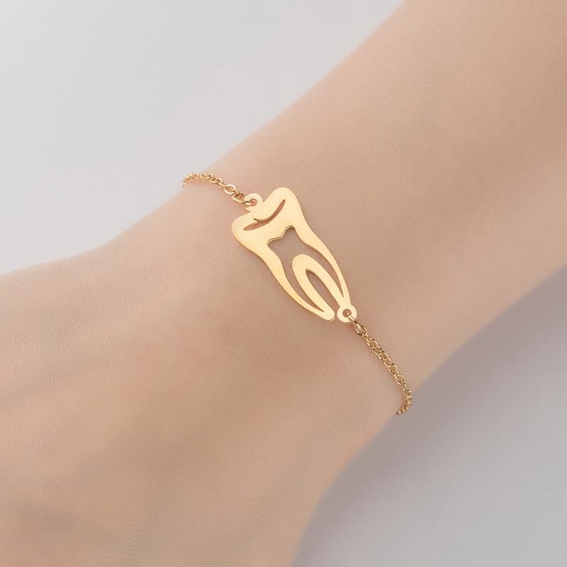 European-American Fashion Tooth Pendant Bracelet with Unique Design