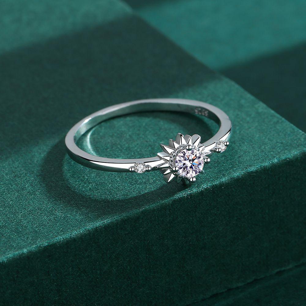 925 Sterling Silver Sunflower Ring - Women's Fashion, Light Luxury, Japanese Design