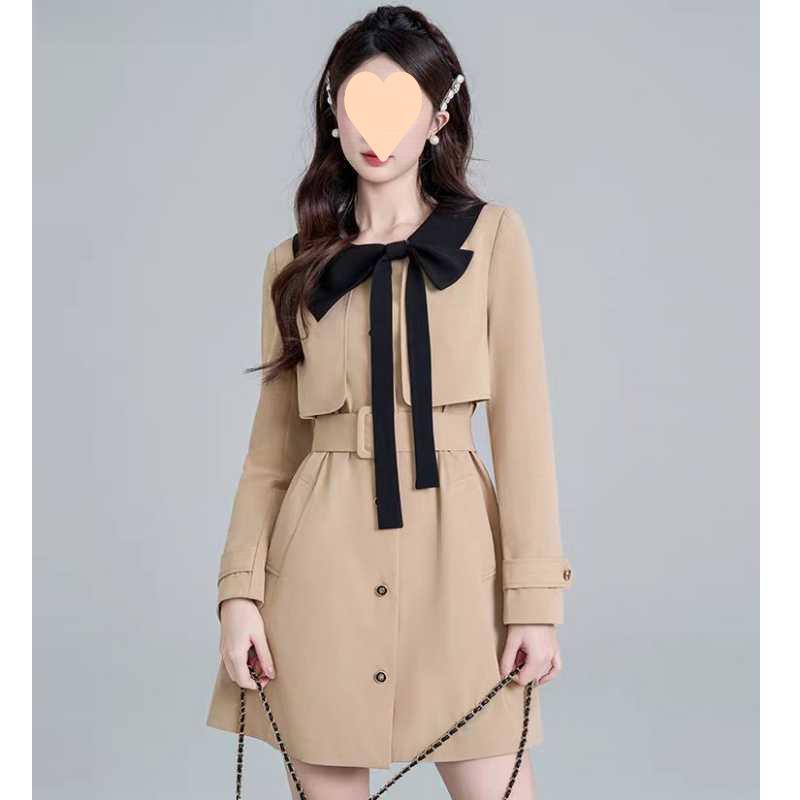 

Khaki British-Style Cinched Waist Trench Coat for Women: Petite, Korean-Inspired, Mid-Length Elegance. 3XL хакі
