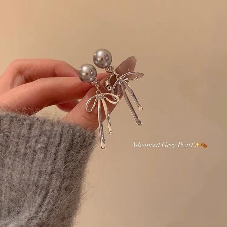 

Two-wear gray pearl earrings women s bow earrings new popular autumn and winter advanced sense thousand gold studs