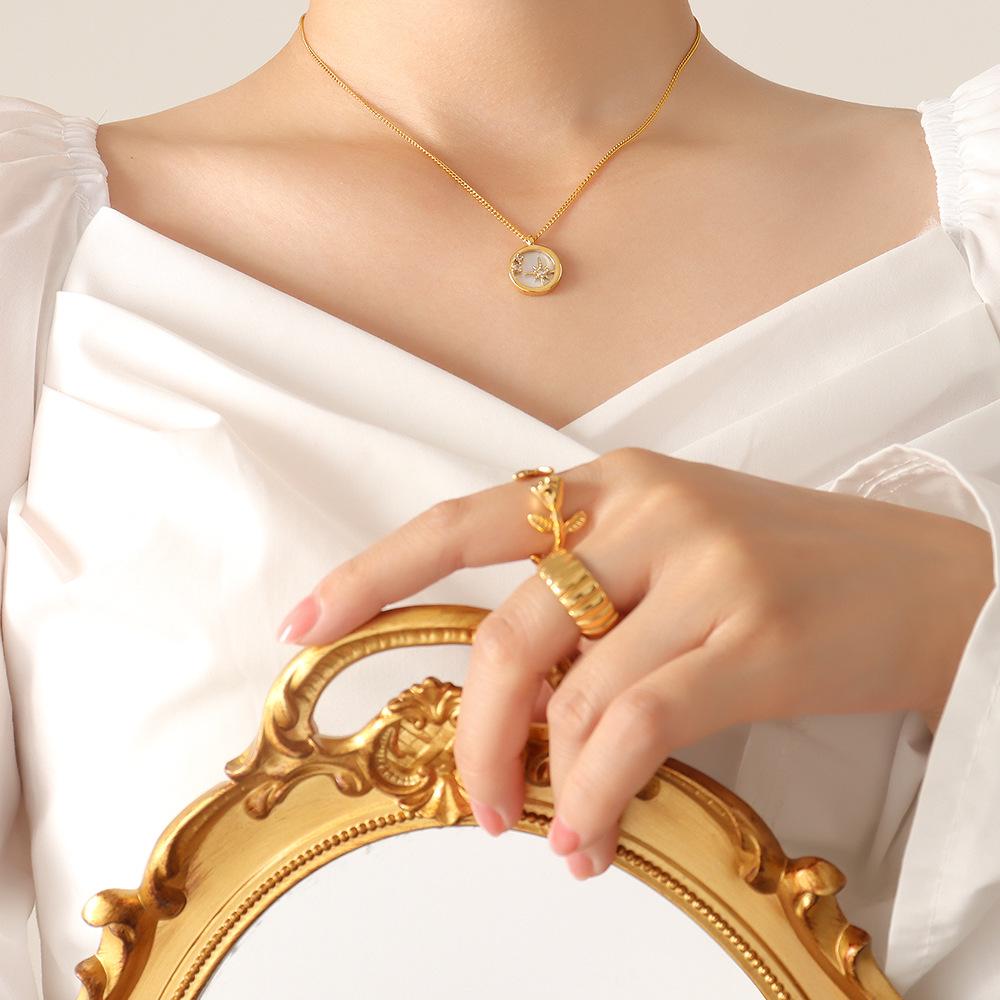 Summer Style Star Diamond Choker Necklace: Couple's Qixi Gift, Titanium Steel Collarbone Chain