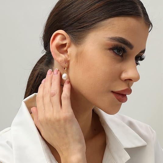 Baroque Copper Plated Real Gold Pearl Earrings Women'S Earrings Temperament Retro Earrings Asymmetrical Design Sense