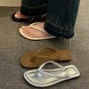 Large size flip-flops women's summer outer wear fashion 2025 new flat bottom clip toe sandals beach shoes foreign trade