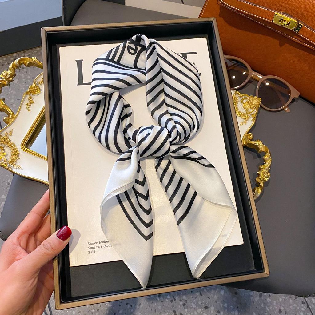 Small Silk Scarf Women'S Versatile High-End Decorative Square Scarf Professional Small Scarf Simulation Silk Korean Version Streamer Bag