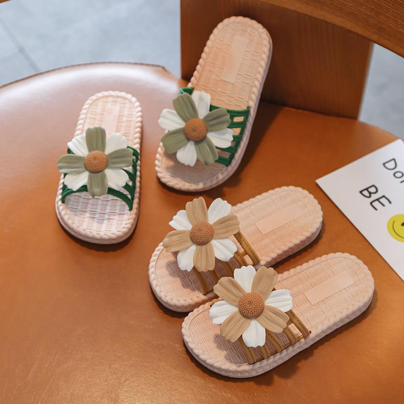 Cute Slippers for Girls To Wear On The Outside, Indoor All-season Children's Flip-flops and Women's Slippers