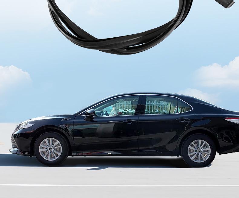 Toyota Camry 8. Nesil Tavan Rayları ve Yağmur Olukları (18. Model Yılı)