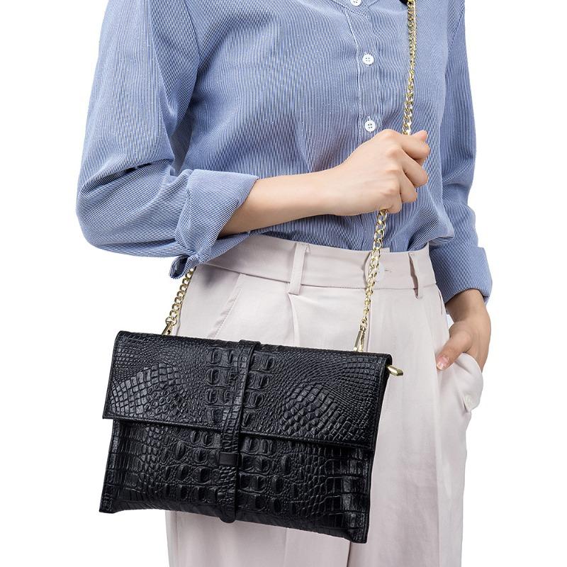Crocodile pattern envelope bag, large-capacity leather, one shoulder oblique span small bag, personalized hand grab bag.