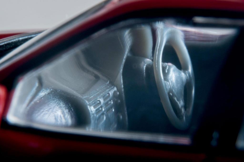 TOMYTEC Tomica Limited Vintage Neo Nissan Skyline Sports Sedan GT Fire Command Chichibu Fire Finished Model 336471 1/64 LV-N363a 4-Door Vehicle,