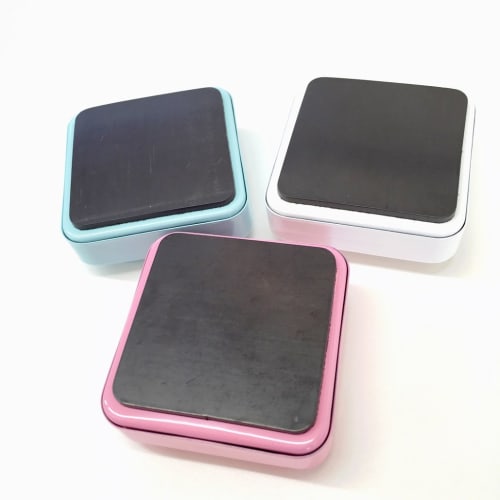 Senko Compact Towel Holder, Approx. 5.5 x 5.5 x 2.4 cm (H), White, Easy Installation with Magnet or Double-Sided Sticker, 62238