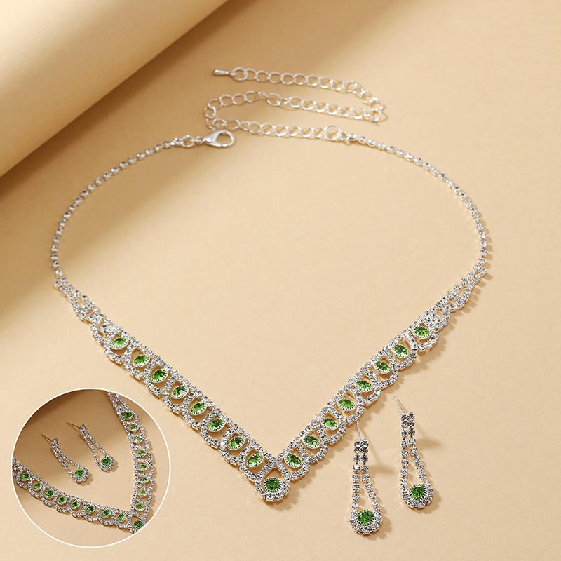 Damhalsband Örhängen Hänge Två Set Flickklänningstillbehör Bröllopssmycken Två Set Halsband Örhängen