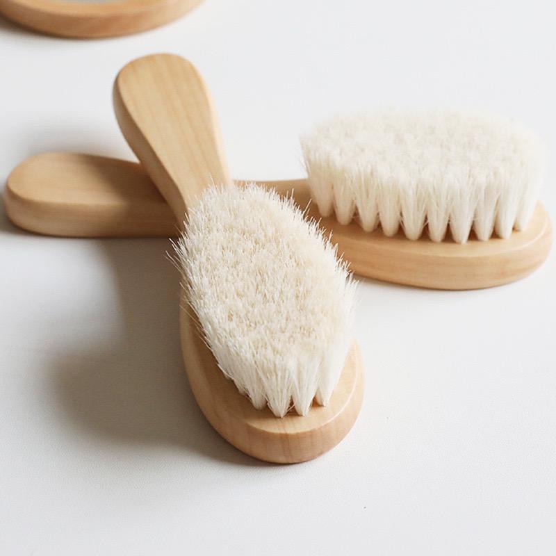 Customized Organic Wooden Soft Hair Massage Comb Baby Wooden Hairbrush Set