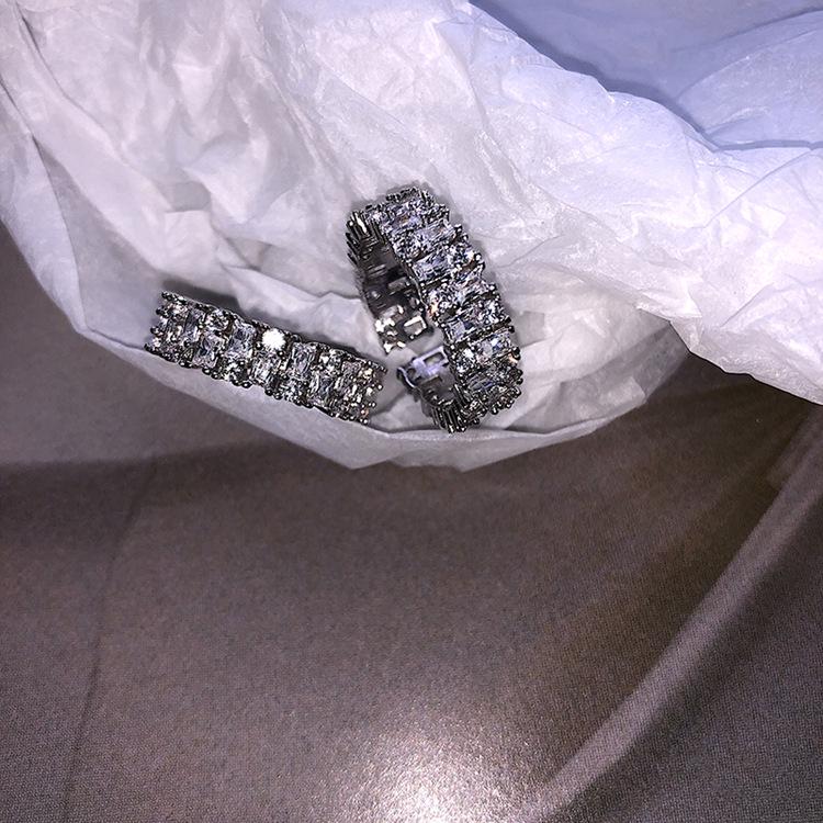 Exaggerated Fashion Zircon Ring - Trendy Open Joint Design for Women