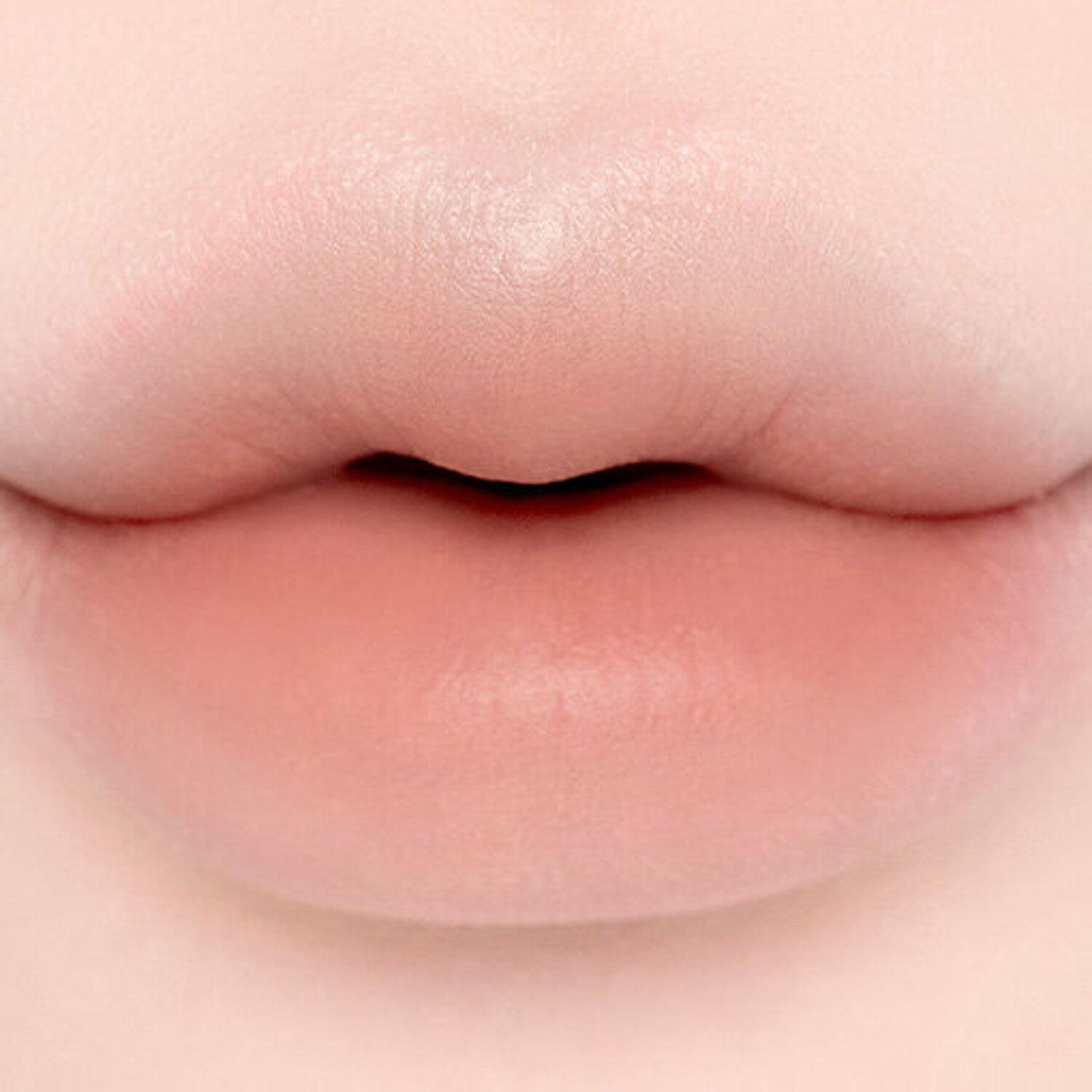 

Карандаш для губ DASIQUE Mood Blur, 10 цветов на выбор #02 Almond Coral