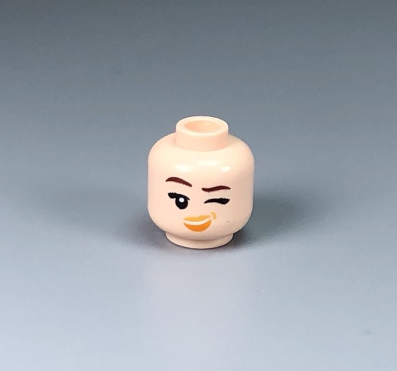 Building Block Minifigure Heads Set – Facial Expressions in Yellow