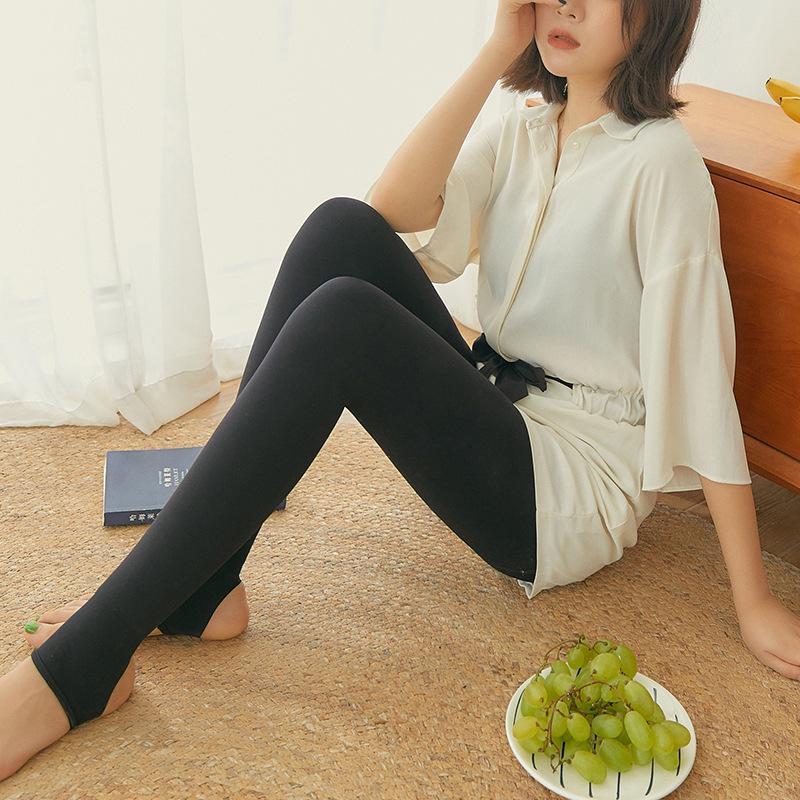 Collant Gris Grande Taille Hôtesse de l'Air - Collant Épais Couleur Peau Automne/Hiver, Pièce Unique, Faux Translucide, Effet Jambe Nue.