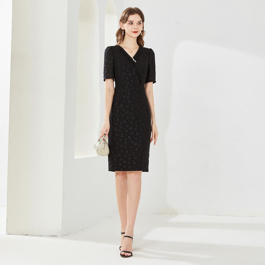 A niche design jacquard dress for women's summer French elegant V-neck commuting A-line skirt