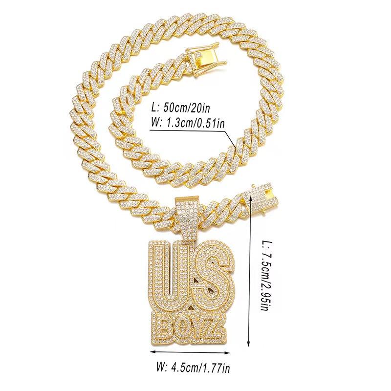 Zirkon Buchstaben Smiley Anhänger Halskette, Heißverkaufende Hip-Hop Persönlichkeit Multi-Spezifikationslegierung Kubanische Kette Zubehör Geschenk