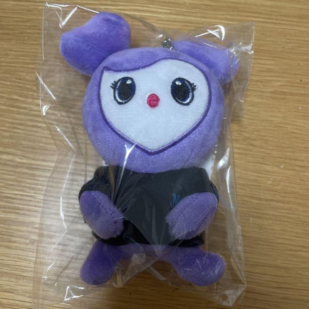 [USED] Twice Sana Sabrie JYPSHOP bag charm