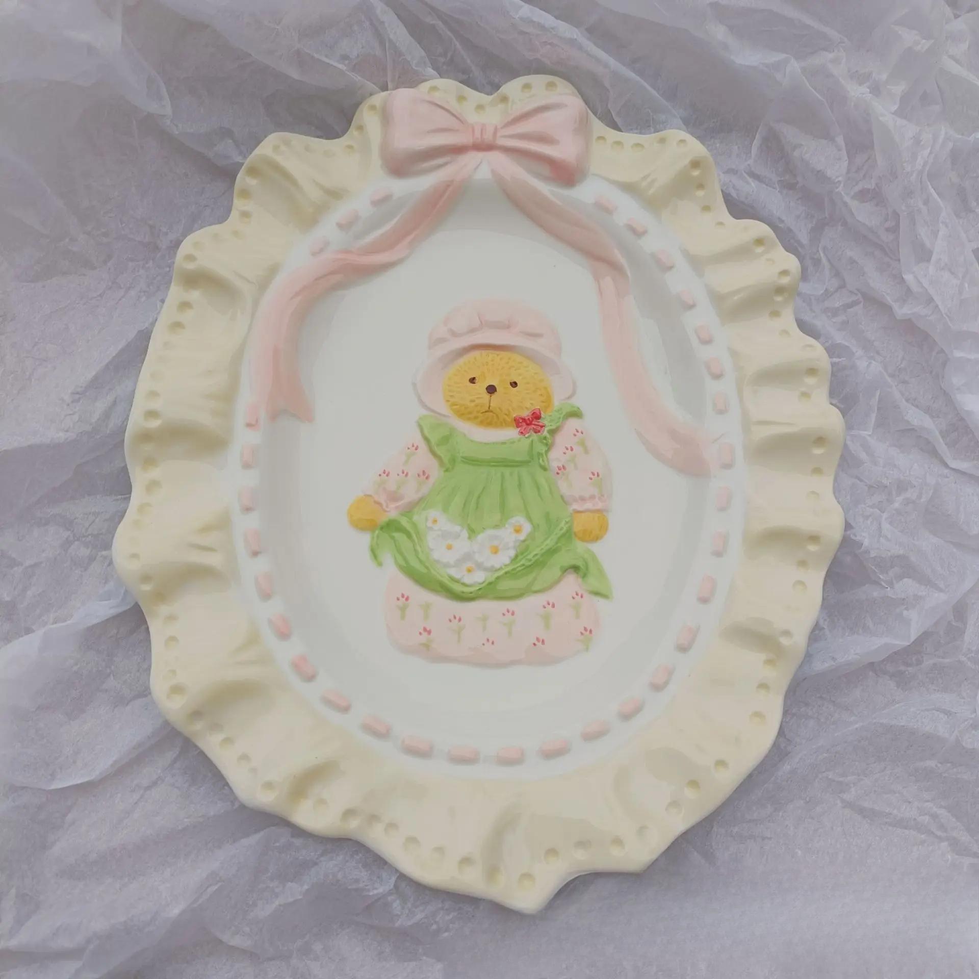 

Свежая Милая Тарелка для Послеобеденного Чая Девичье Сердце Бант Обеденная Тарелка Кружево Ручная роспись Подглазурная роспись Керамическая Тарелка для Дим Самов Обеденная