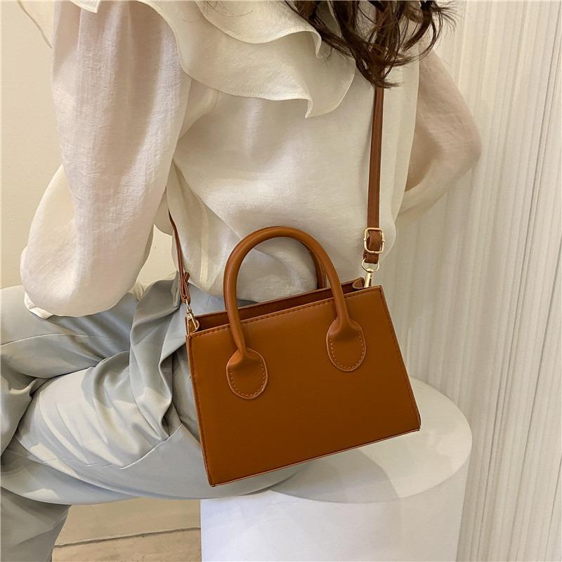 Trend Line Texture Bag Women's Messenger Bag New Trendy Portable Versatile Women's Bag Commuter Large Capacity Small Square Bag