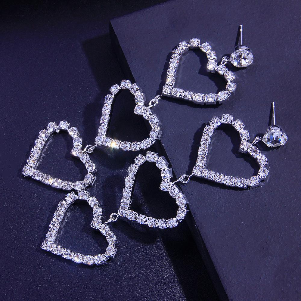 

Trendy Personalized Diamond Earrings, Simple Multi-Layer Love Earrings, Niche Design Style Accessories Earrings срібний