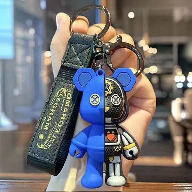 

Creative Bear Keychain: Mechanical, Semi-Anatomical Design for Cars, Backpacks, Couples, and Small Gifts.