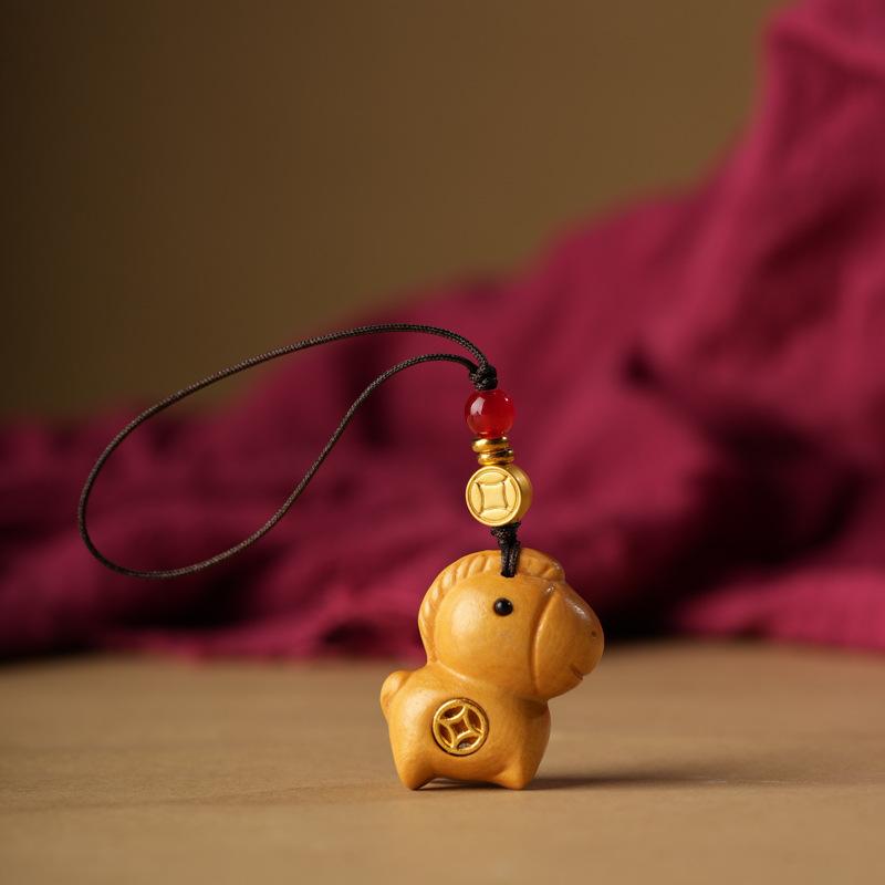 Kreatywny wisiorek z drzewa sandałowego w kształcie konia, breloczek, łańcuszek do telefonu komórkowego, dekoracja do zawieszenia na plecaku, prezenty na rok konia