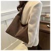 Niche Premium Commuter Tote Bag Spacious Student Class Shoulder Bag Minimalist Purse Crossbody Bag Women