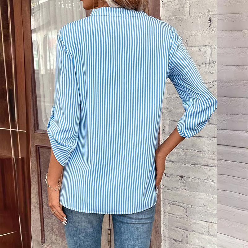 Dámský svetr s výstřihem do V, pruhovaným potiskem a dlouhým rukávem, ležérní košile