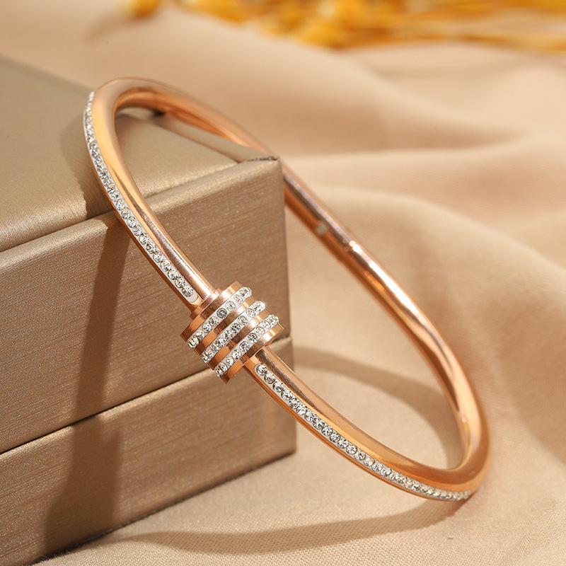 Titanium Steel Bracelet - Versatile and Fashionable Waist-rotating Open Bracelet - High-end Diamond Bracelet