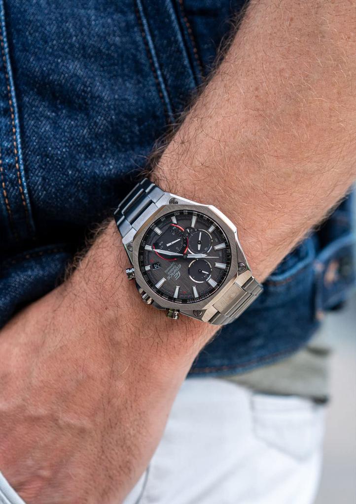 Relógio Casio Edifice Smartphone Link EQB -1100YD-1AJF / -1100YDC-1AJF Masculino [Produto Oficial Japonês]