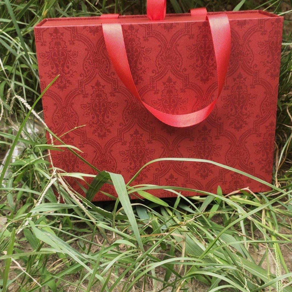 European Style Square Candy Box for Weddings & New Year