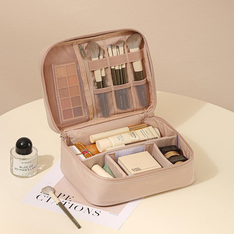 

Oxford Fabric Makeup Organizer Bag Portable Cosmetic Case with Compartments Travel Toiletry Pouch for Brushes Skincare Tools Water Resistant Carry Bag Single Layer рожевий