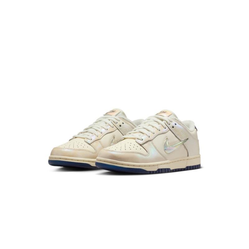 Nike Women's Flat Rubber Tread Sports Shoes Winter New Model Low Top Sneakers  NIKE DUNK LOW IM6571