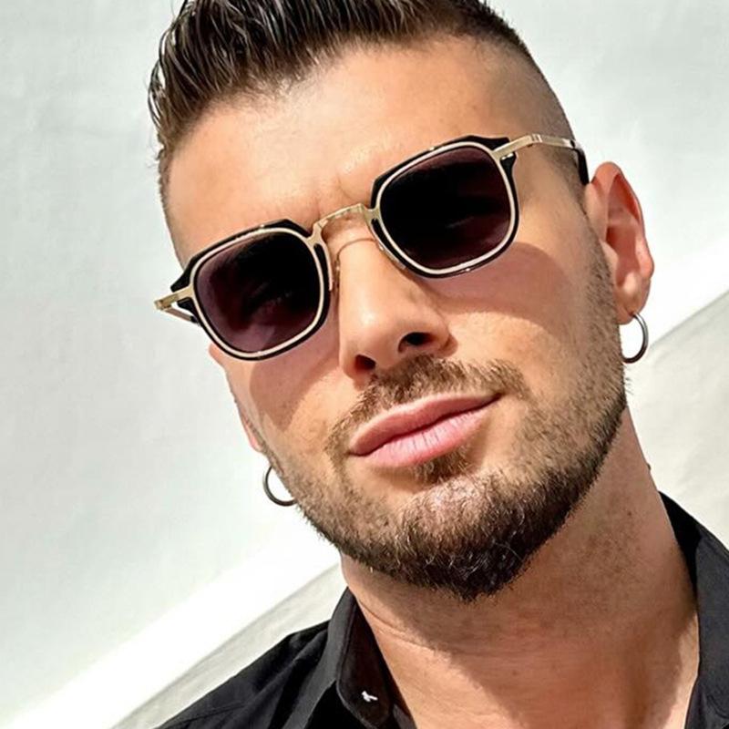  Ins Popular Fashion Small Round Men Punk Sunglasses Retro Women Trending Black Sun Glasses Gradient Shades